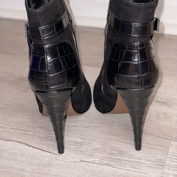 JustFab Khloelle Ankle Boots size 7.5 - Picture 5 of 9